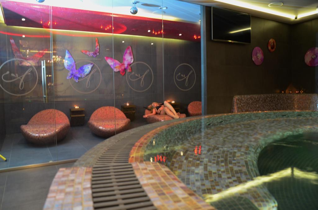 Hotel Azalia & Spa Niepołomice Eksteriør billede