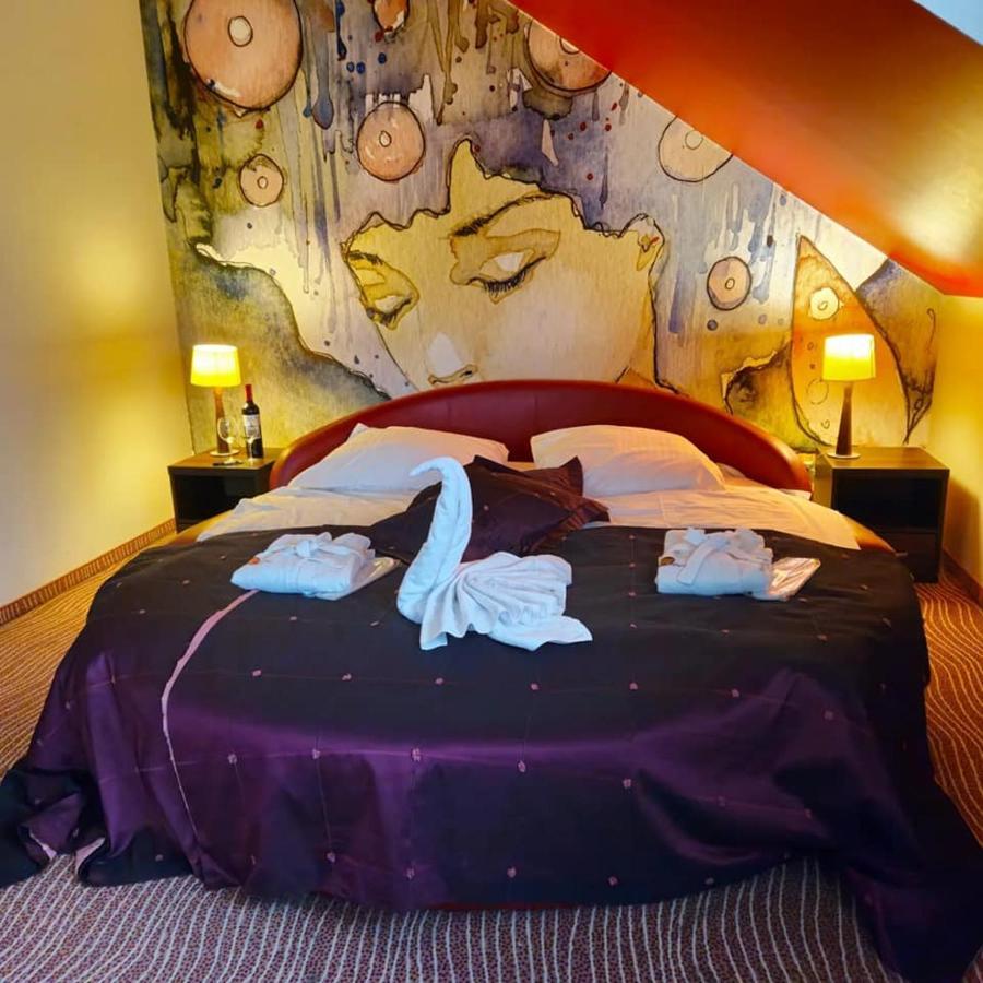 Hotel Azalia & Spa Niepołomice Eksteriør billede