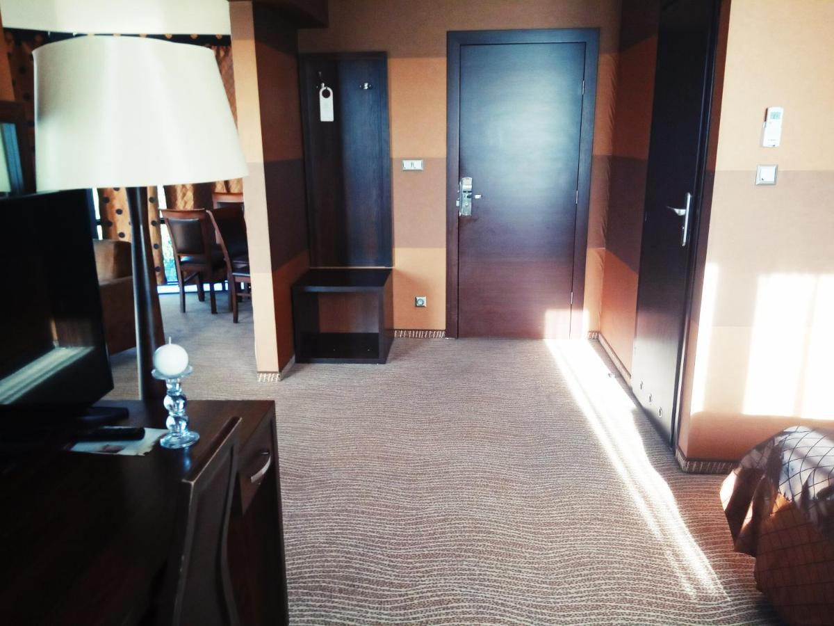 Hotel Azalia & Spa Niepołomice Eksteriør billede