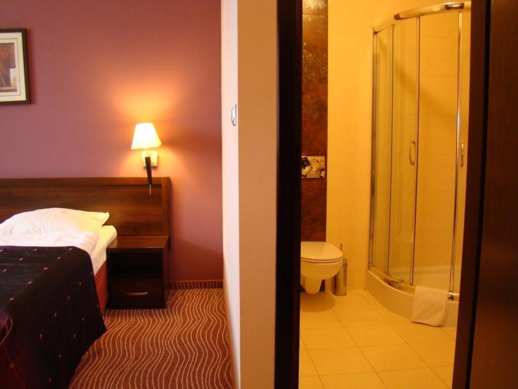 Hotel Azalia & Spa Niepołomice Eksteriør billede