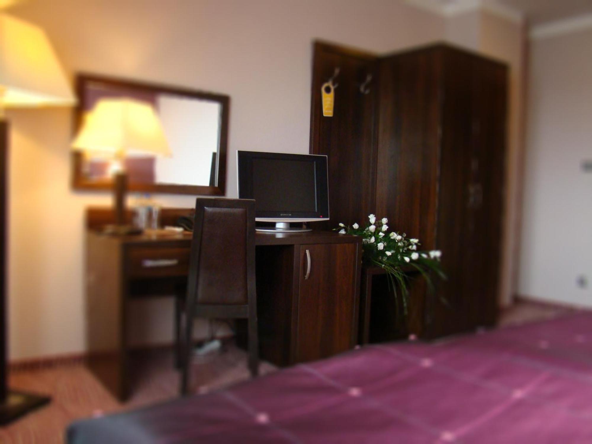 Hotel Azalia & Spa Niepołomice Eksteriør billede
