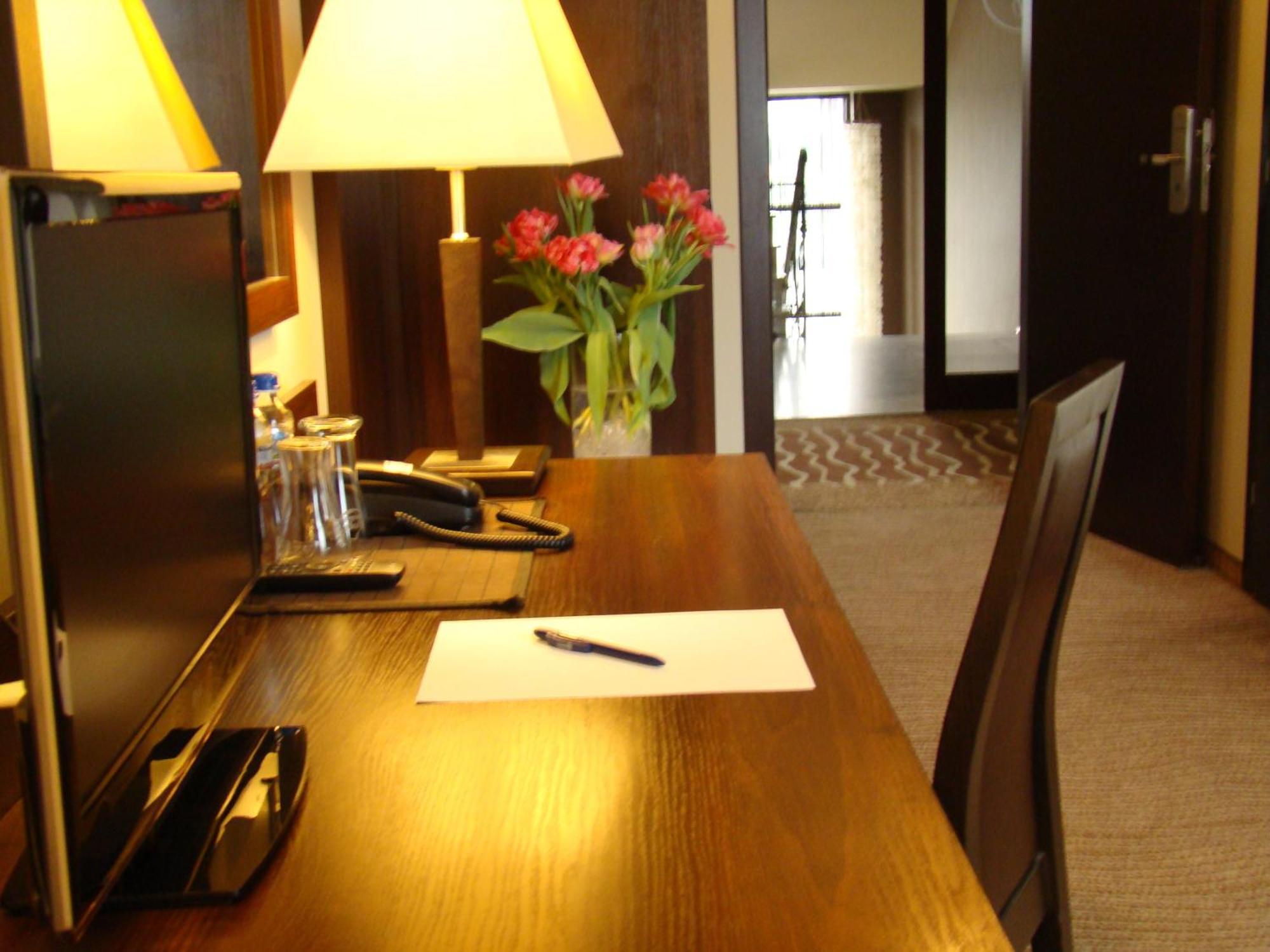 Hotel Azalia & Spa Niepołomice Eksteriør billede