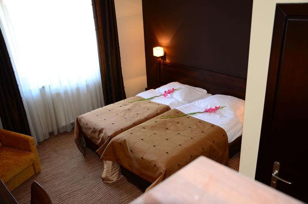 Hotel Azalia & Spa Niepołomice Eksteriør billede